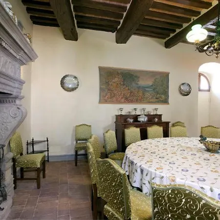 Carbonesca Sleeps 30